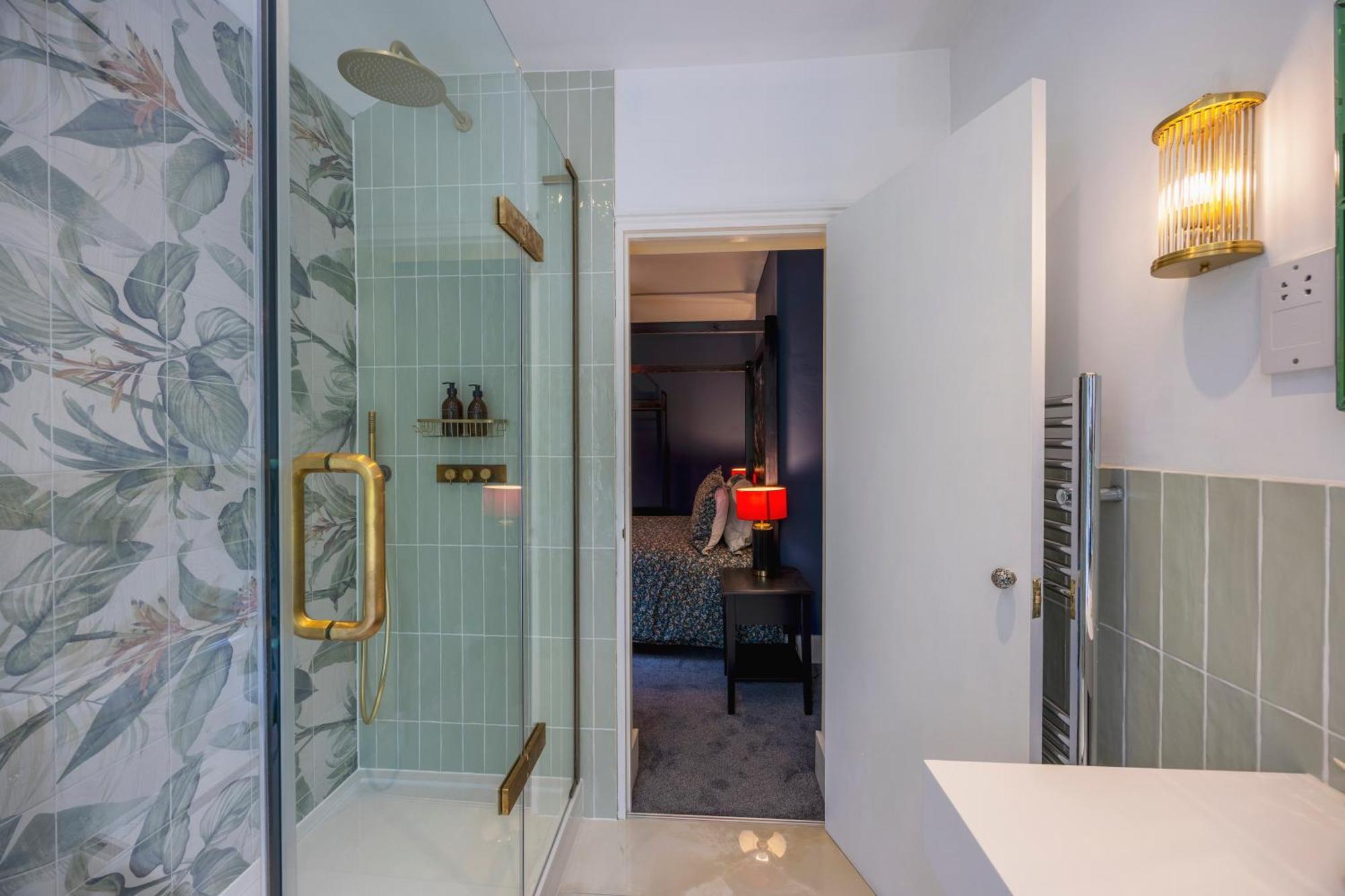 City Centre Luxury House - Garden Oasis, Kingsize Beds Canterbury Luaran gambar